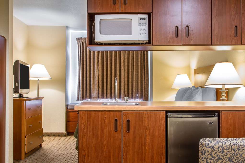 Quality Inn & Suites Santa Rosa South - photo 21