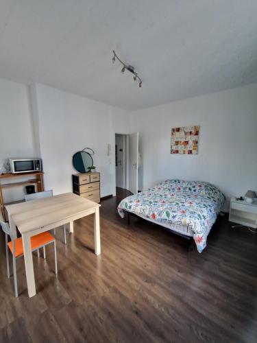 Studio Proche Rectorat Et Theatre de L’union in Limoges, France