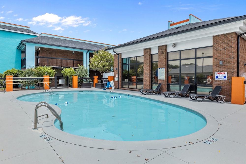Garnet Inn & Suites Morehead City near Atlantic Beach - photo 32