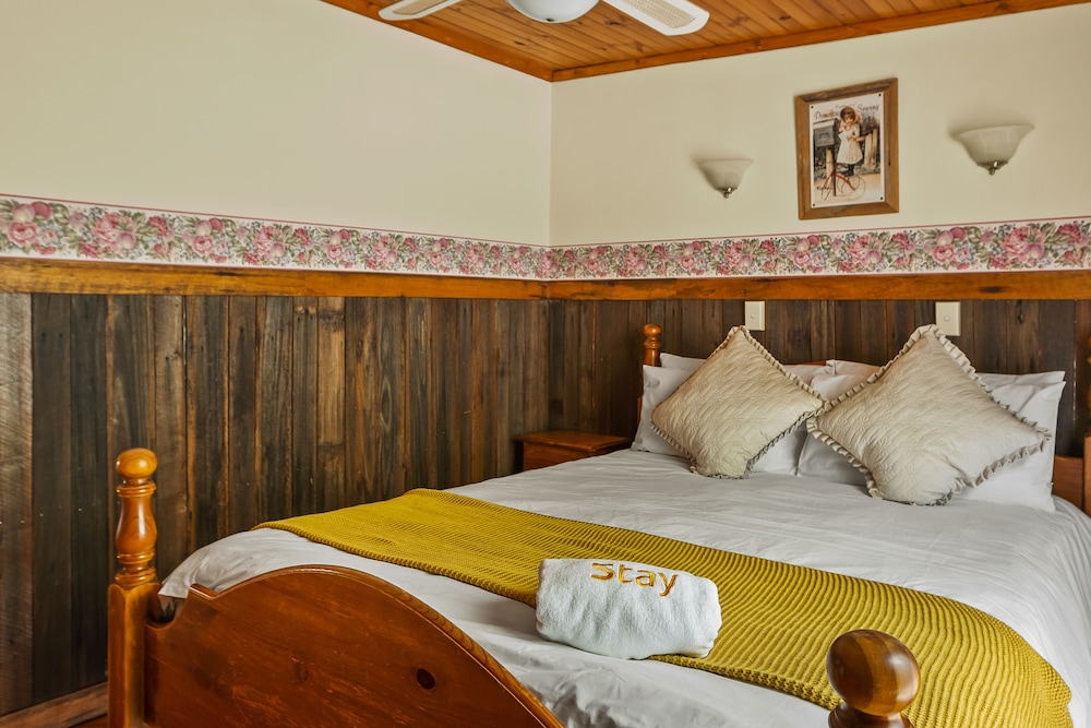 StayAU 3BR Quaint Countryside Cottage — 4-Star Luxury Hotel in Badger Creek, Australia