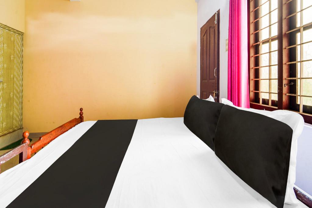 Hotel O Sree Badra Lodge in Trichur, India