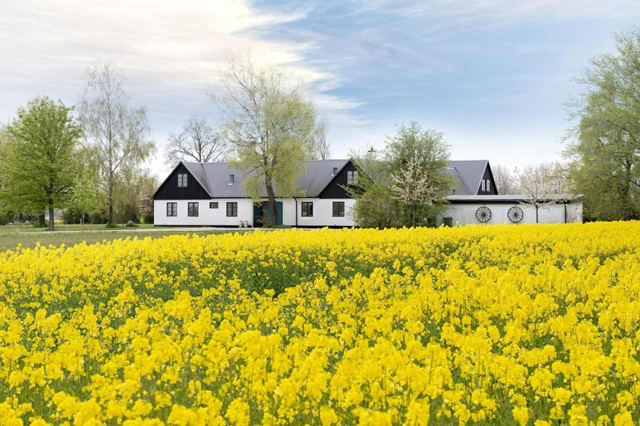 Mellby Atelier på Österlen — 4-Star Luxury Hotel in Simrishamn, Sweden