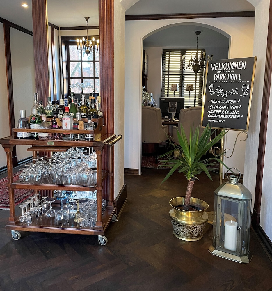 Park Hotel & Vinbar — Frederikshavn — photo 2