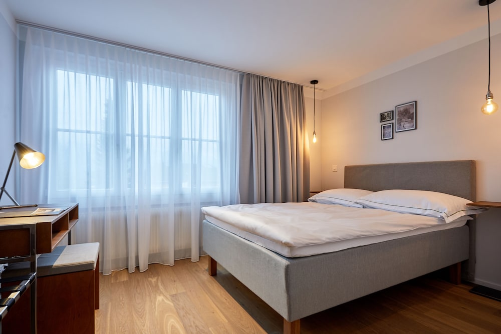 Hotel Chartreuse — hotel in Hilterfingen