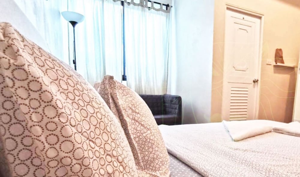 26 Bed and Coffee in Chon Buri, Thailand