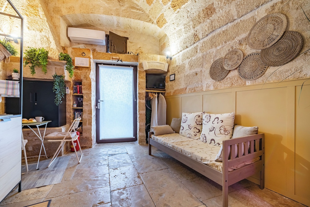 Dimora Kiaorana In Polignano A Mare Happy Rentals — 4-Star Luxury Hotel in Polignano A Mare, Italy