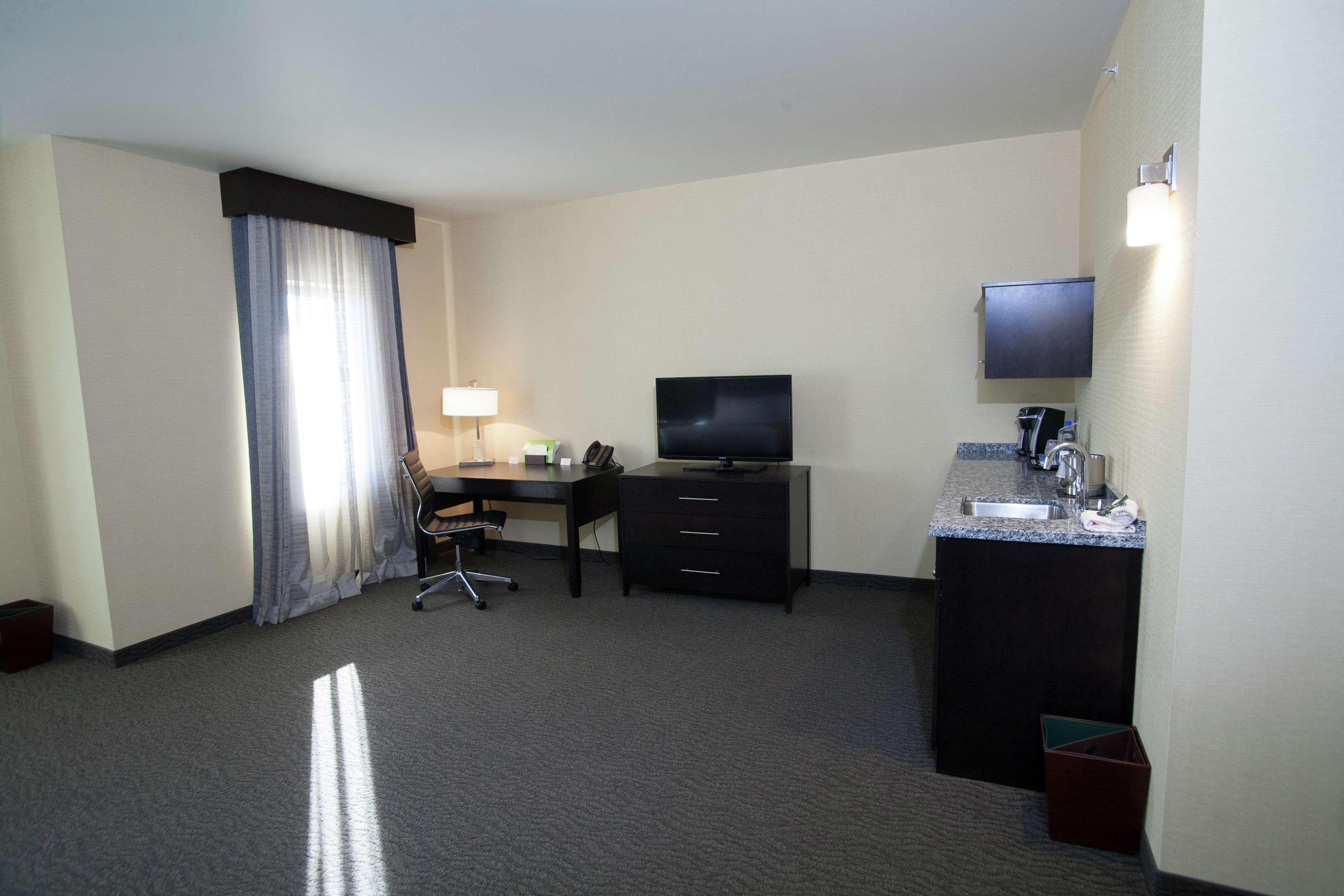 Doubletree By Hilton Hotel Bemidji - photo 39