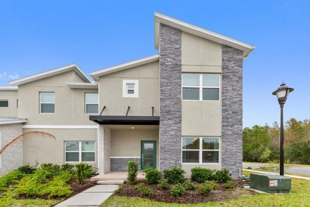Gorgeous 4 Bd w Pool at Storey Lake Resort 4277 - featured photo