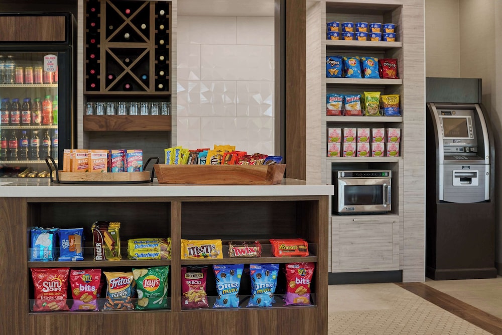 Hilton Garden Inn Anchorage - photo 22