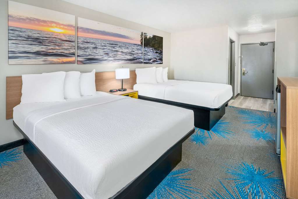 Days Inn by Wyndham Los Lunas - photo 14