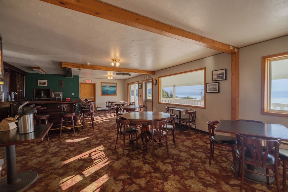 Captain's Choice Motel - photo 3