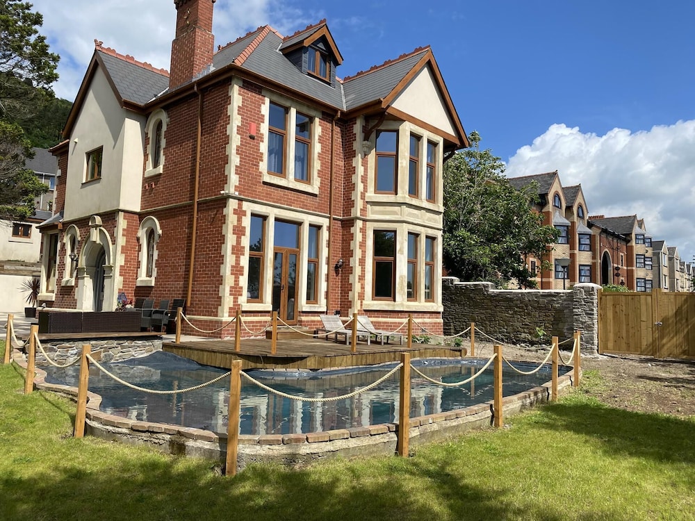 Seaside Retreat at Port Talbot — hotel in Port Talbot