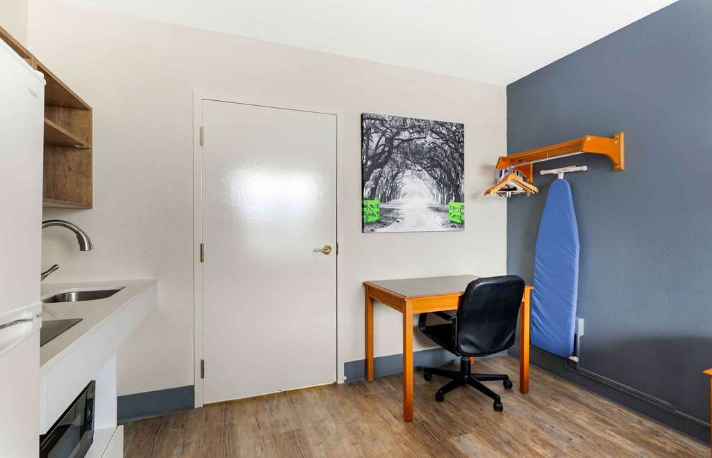 Extended Stay America Suites Bristol - photo 23