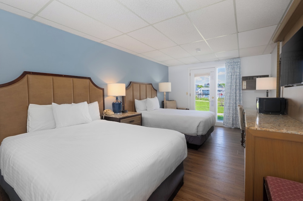 Boothbay Harbor Inn - photo 27