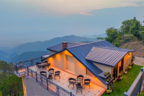 ELIVAAS Konifer Hillside Retreat in Kasauli, India