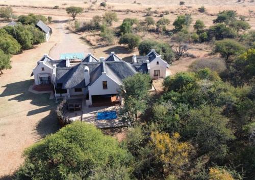 Zebula 1 Pela Lodge 6 bedrooms — 4-Star Luxury Hotel in Warmbaths, South Africa