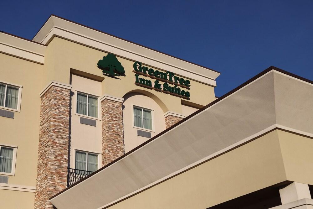 Comfort Suites - carbon neutral hotel in Longview