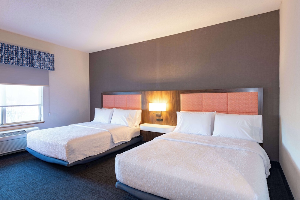 Hampton Inn & Suites Pittsburg CA - photo 42
