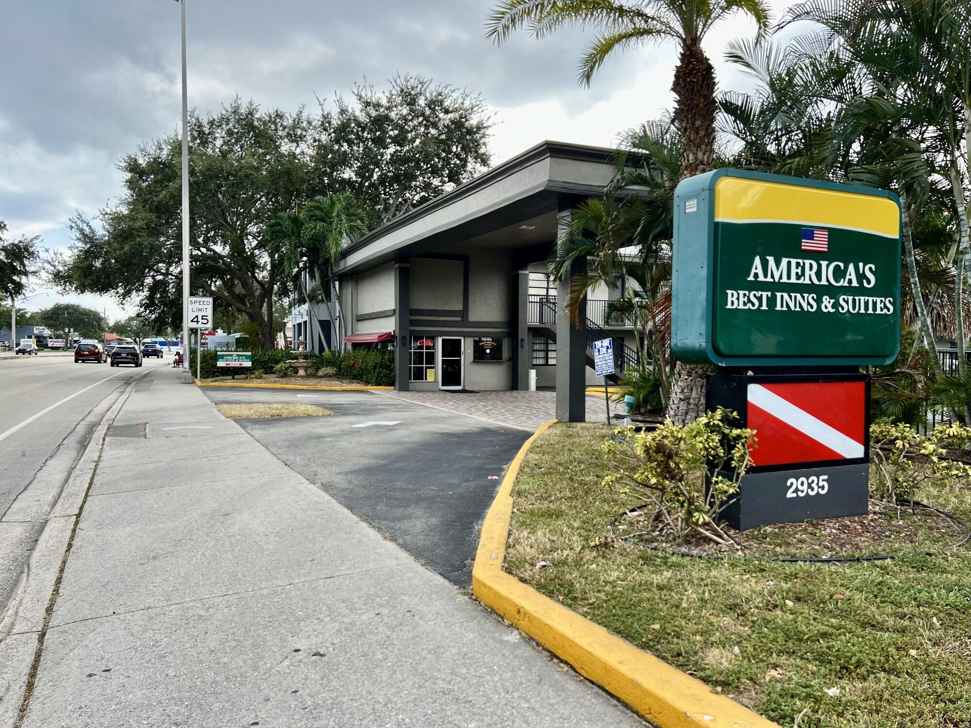 America's Best Inn & Suites Fort Lauderdale North