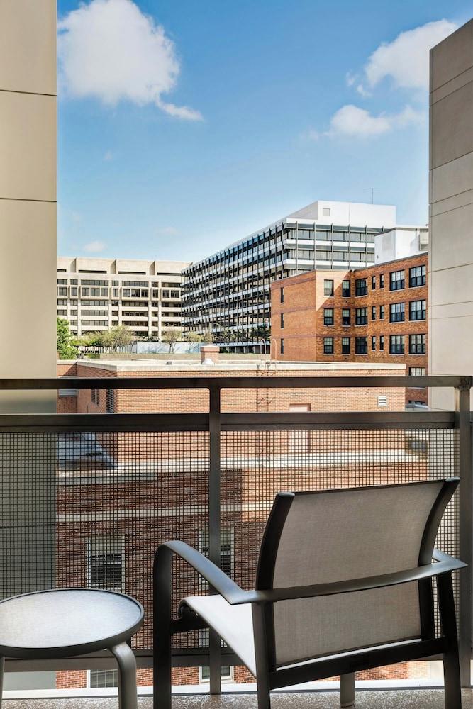 Courtyard by Marriott Washington DC Foggy Bottom - photo 44