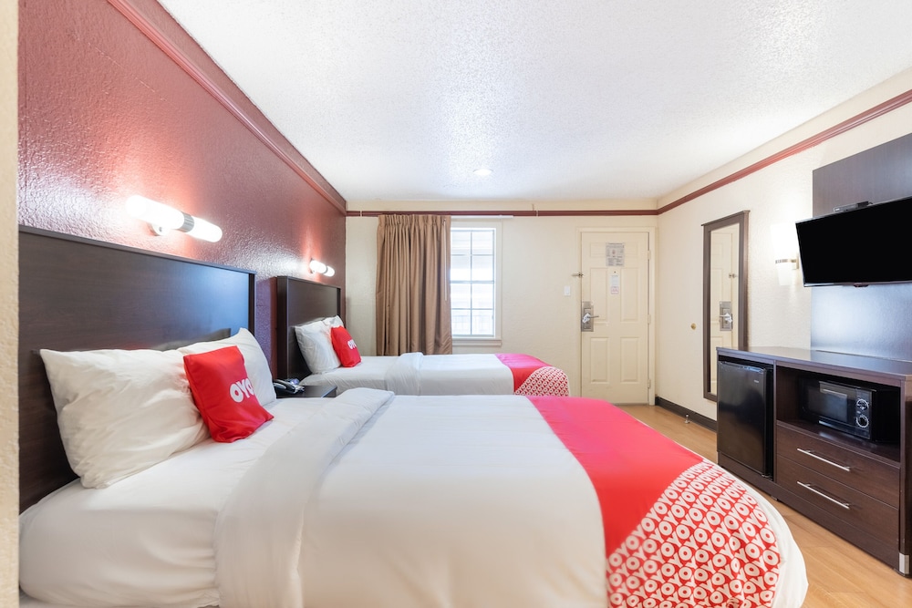 OYO Hotel Tulsa N Sheridan Rd & Airport - photo 20
