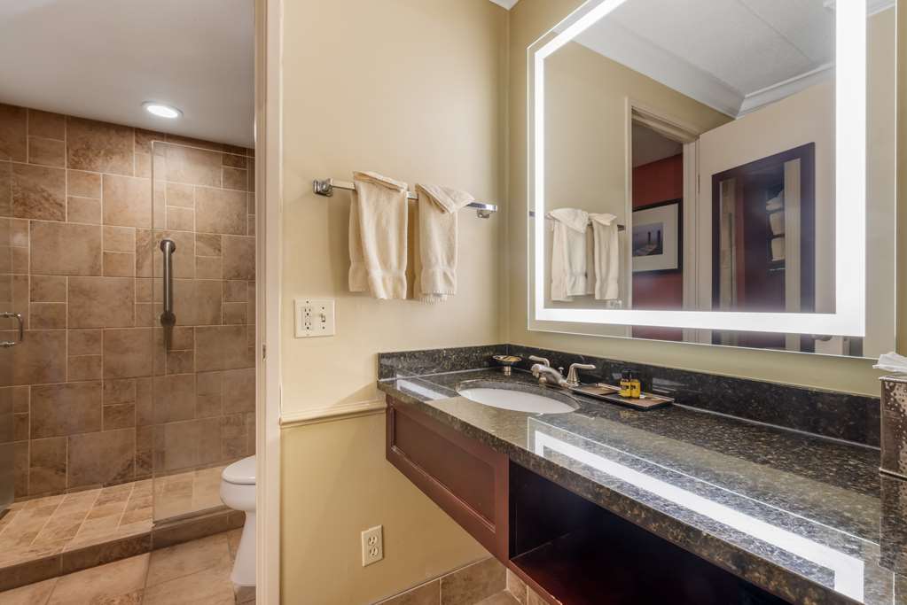 Best Western Plus White Bear Country Inn - photo 39