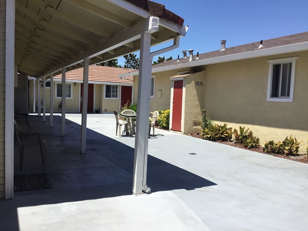 Jerry's Motel Oakdale - photo 26