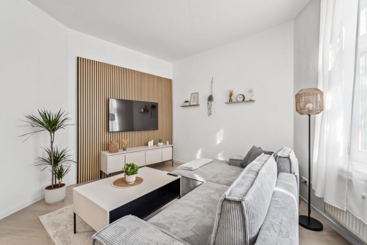 Helle Gemutliche Wohnung In Zentrumsnahe — Magdeburg