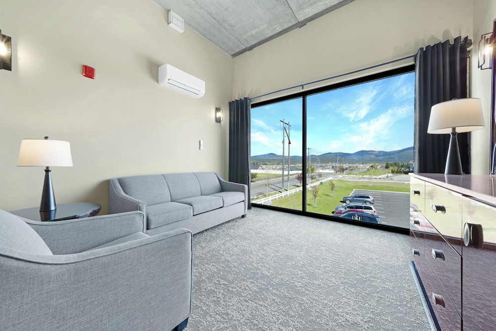 The Suites at Prairie Falls & Event Center - photo 37