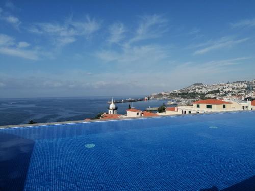 Apartments Madeira Barreirinha — 4-Star Luxury Hotel in Funchal, Portugal