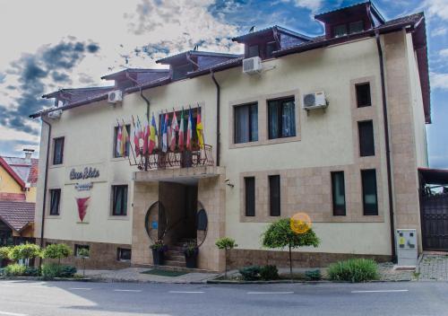 Casa Adria — 4-Star Luxury Hotel in Targu-Mures, Romania