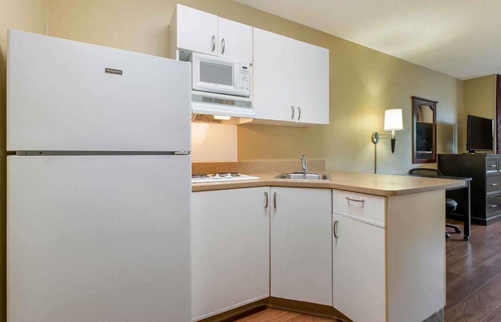 Extended Stay America Suites Bloomington Normal - photo 23