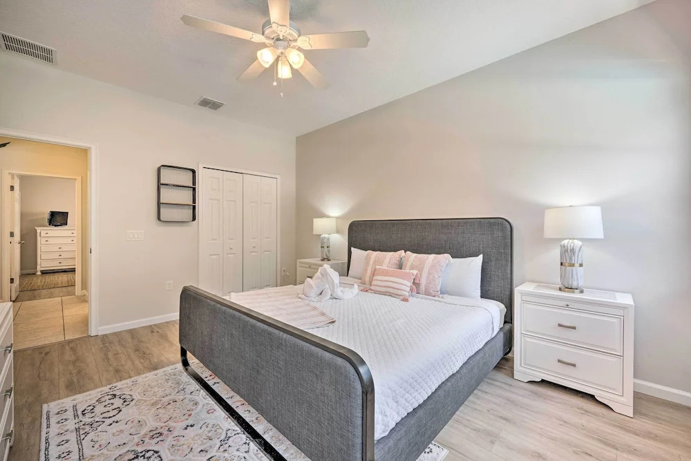 12 Mi to Disney and Private Pool Watersong Getaway in Davenport, United States