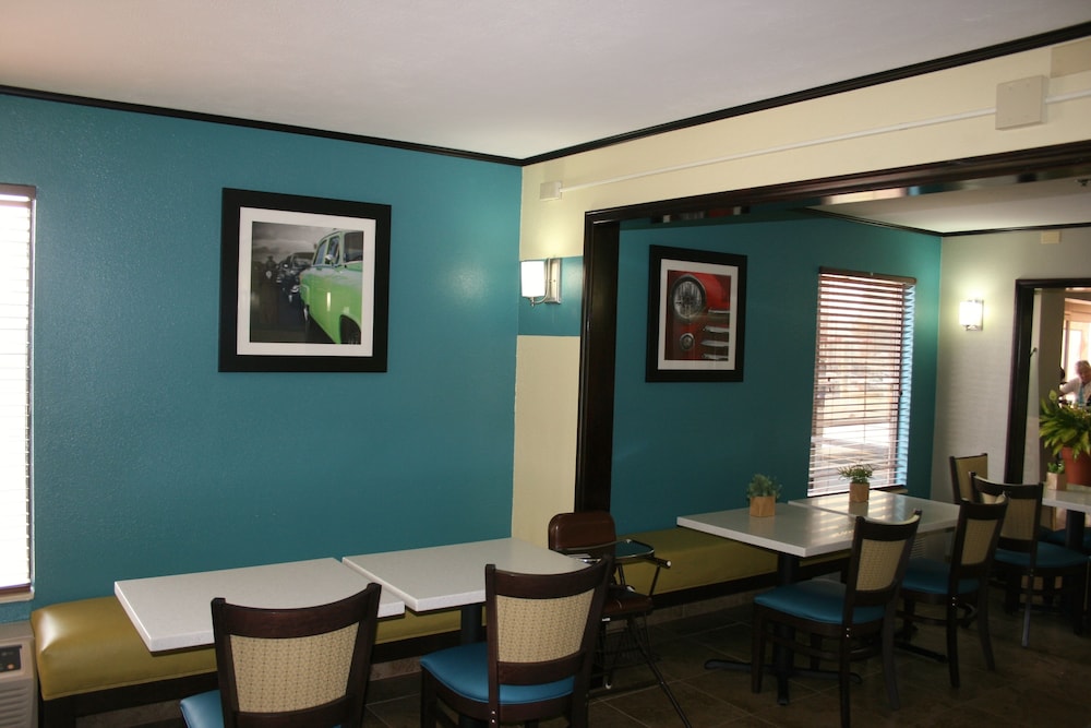 Bristol Arcadia Inn - photo 31