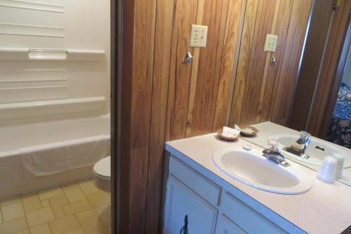 Seacrest Motel - photo 2
