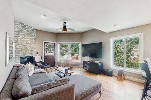 Alpine Serenity Haven in Avon, United States