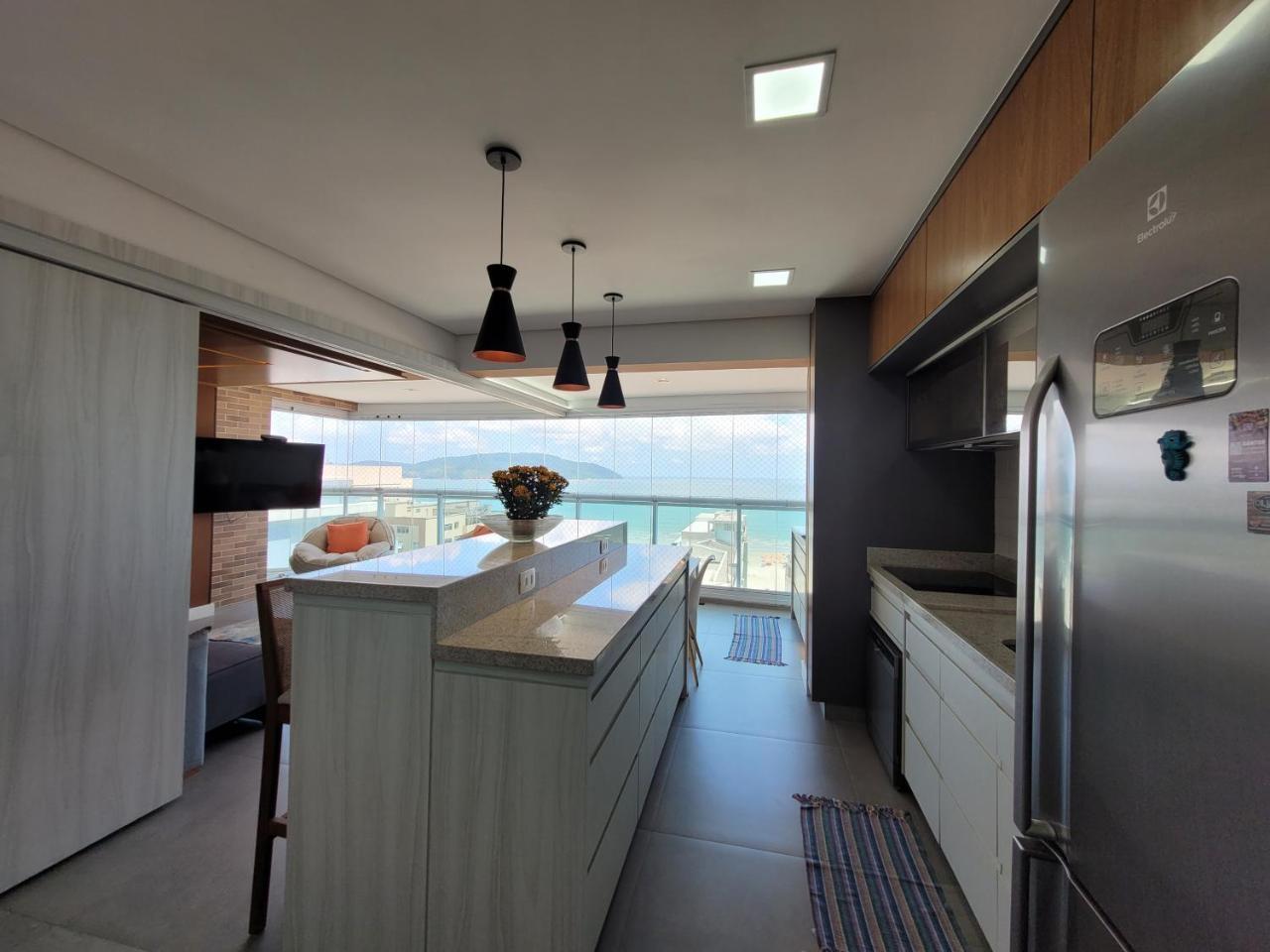 Unique 1908 Vista Mar Incrivel 19º in Santos, Brasil