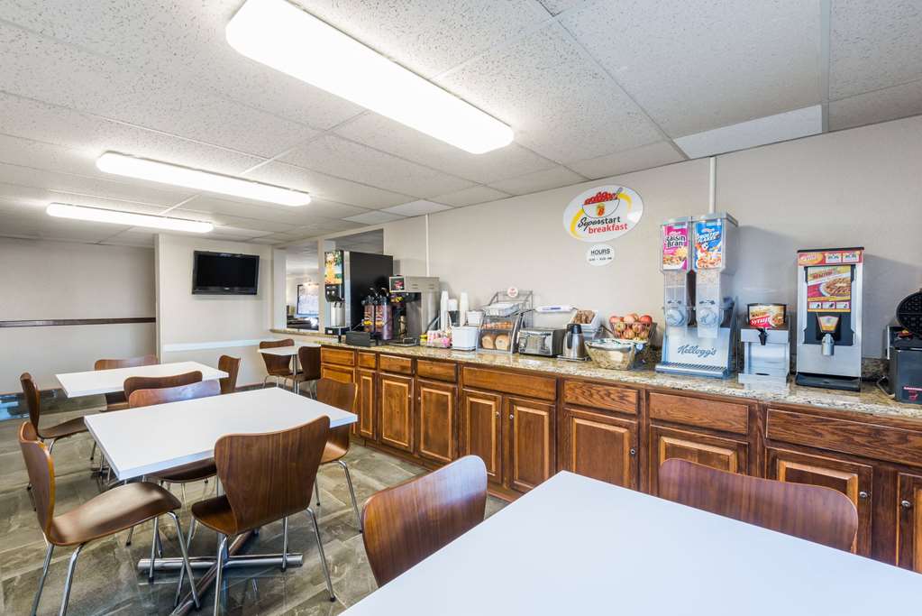 Super 8 by Wyndham Henderson North East Denver - photo 13