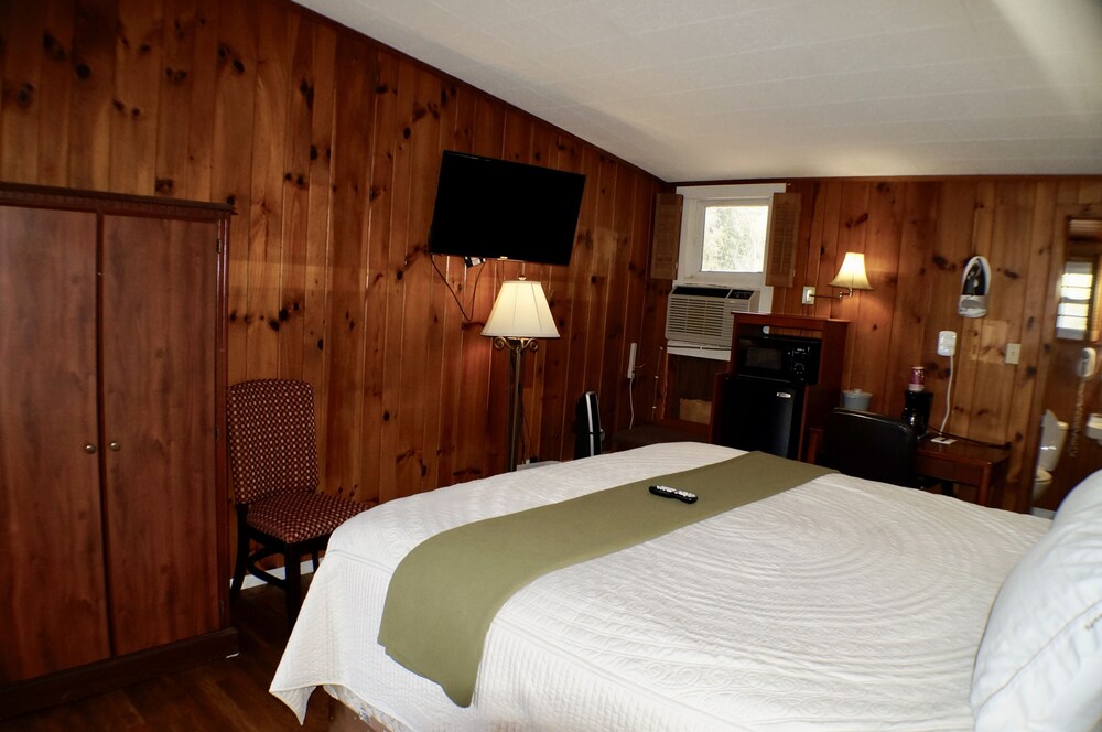 CedarWood Inn - photo 84