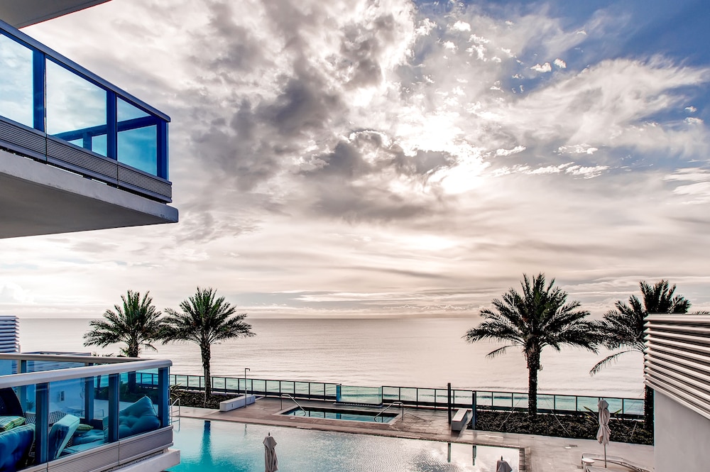 Churchill Suites Monte Carlo Miami Beach - photo 128