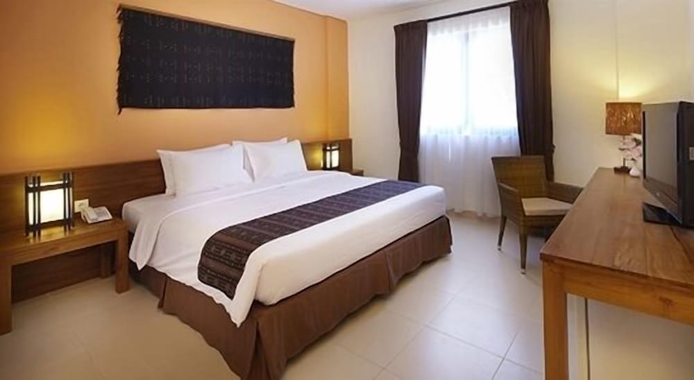 Luwansa Beach Resort — Labuan Bajo — photo 4