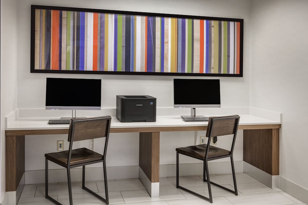 Holiday Inn Express Hotel & Suites South Portland by IHG - photo 24