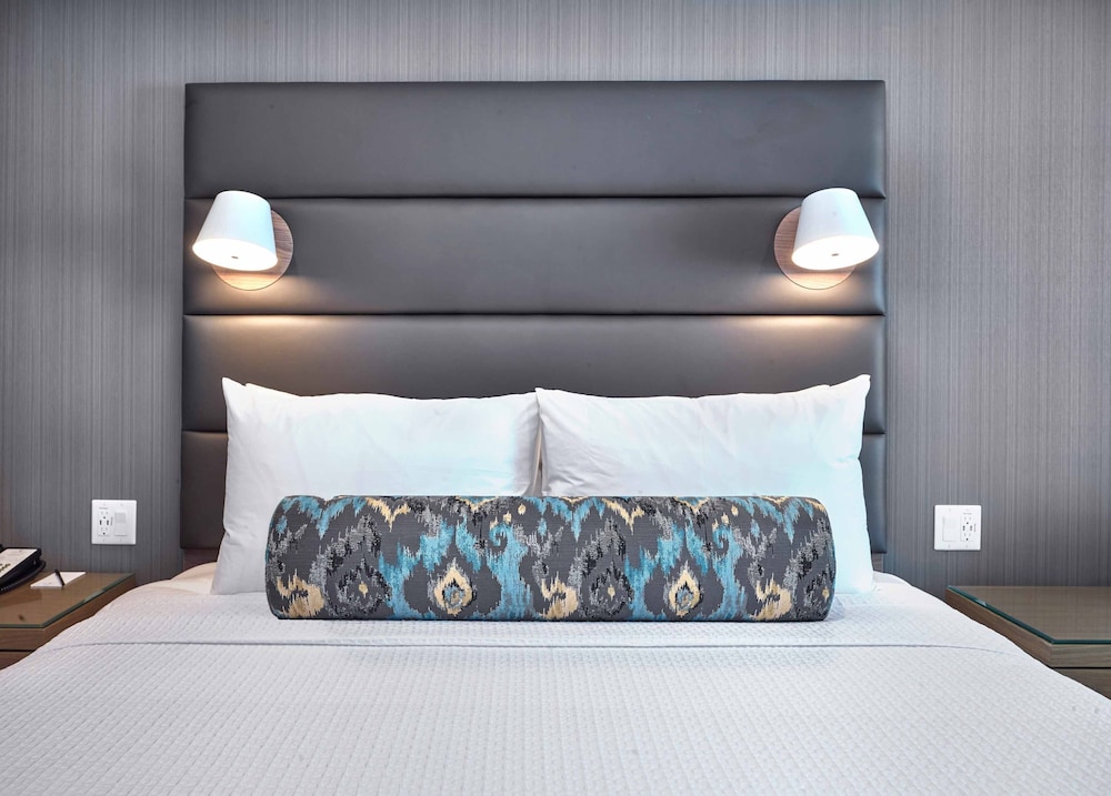 Sandman Signature Plano Frisco Hotel - photo 21