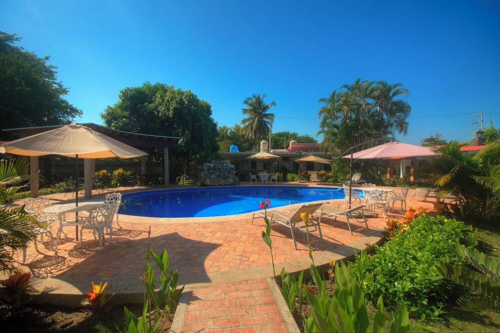 Bungalows Las Margaritas 10 — hotel in Higuera Blanca