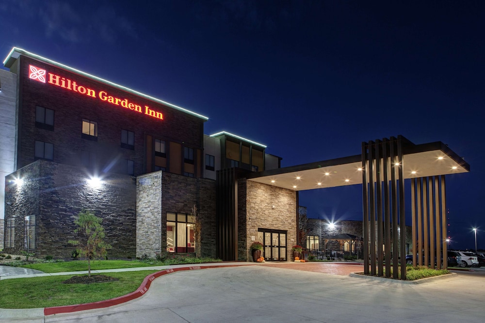 Hilton Garden Inn Topeka - photo 44