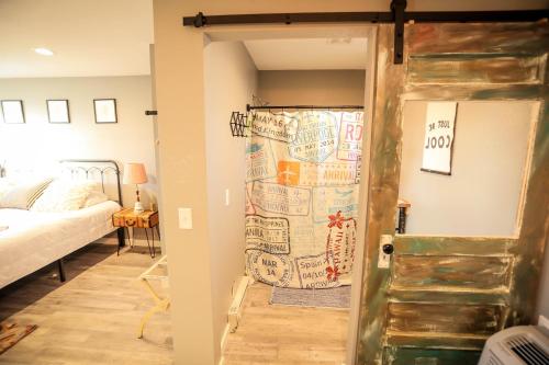 The Blue Buffalo Motel - photo 15