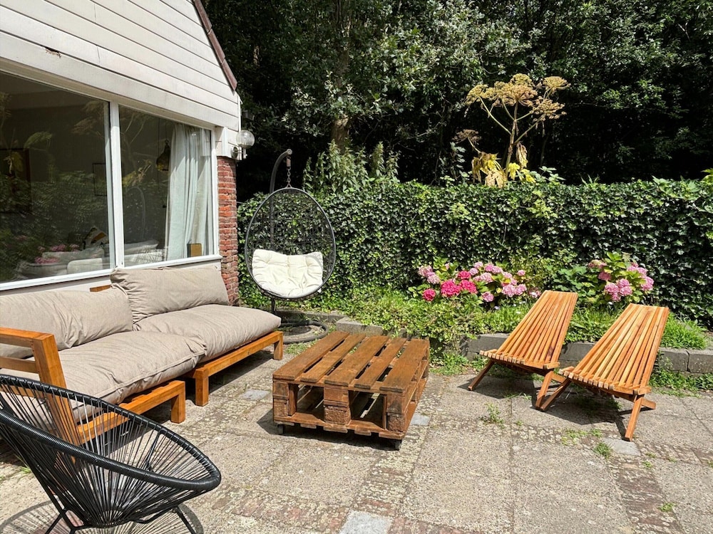 Holiday Home near Noordwijk Beach — 4-Star Luxury Hotel in Noordwijkerhout, Netherlands