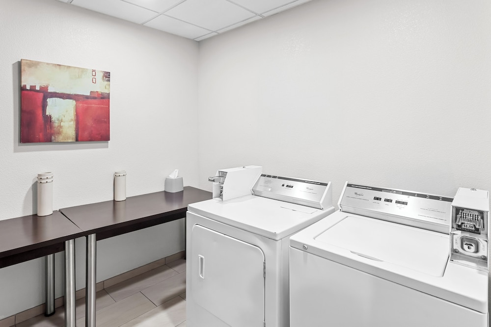 Holiday Inn Express Hotel & Suites Cross Lanes by IHG - photo 18