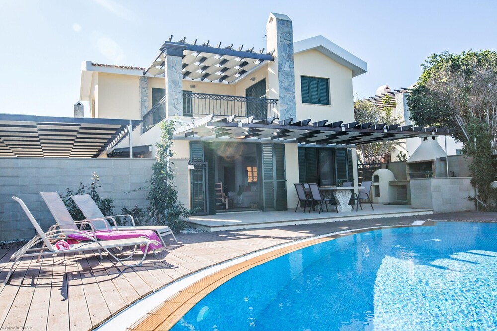 Cyprus Villa Artemis 3 Gold