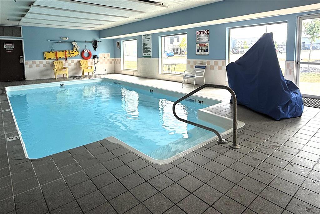 Super 8 by Wyndham Kokomo - photo 6